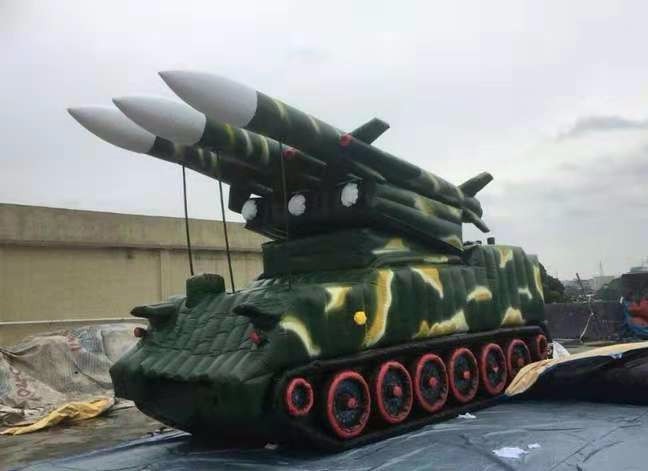 钦州小型导弹发射车